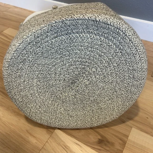 100% Cotton Rope Storage Basket with Handles - Picture 4 of 5